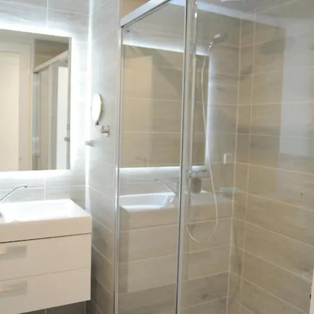 Apartamento Vanian Gardens אסטפונה