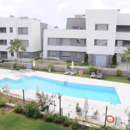 Apartamento Vanian Gardens אסטפונה